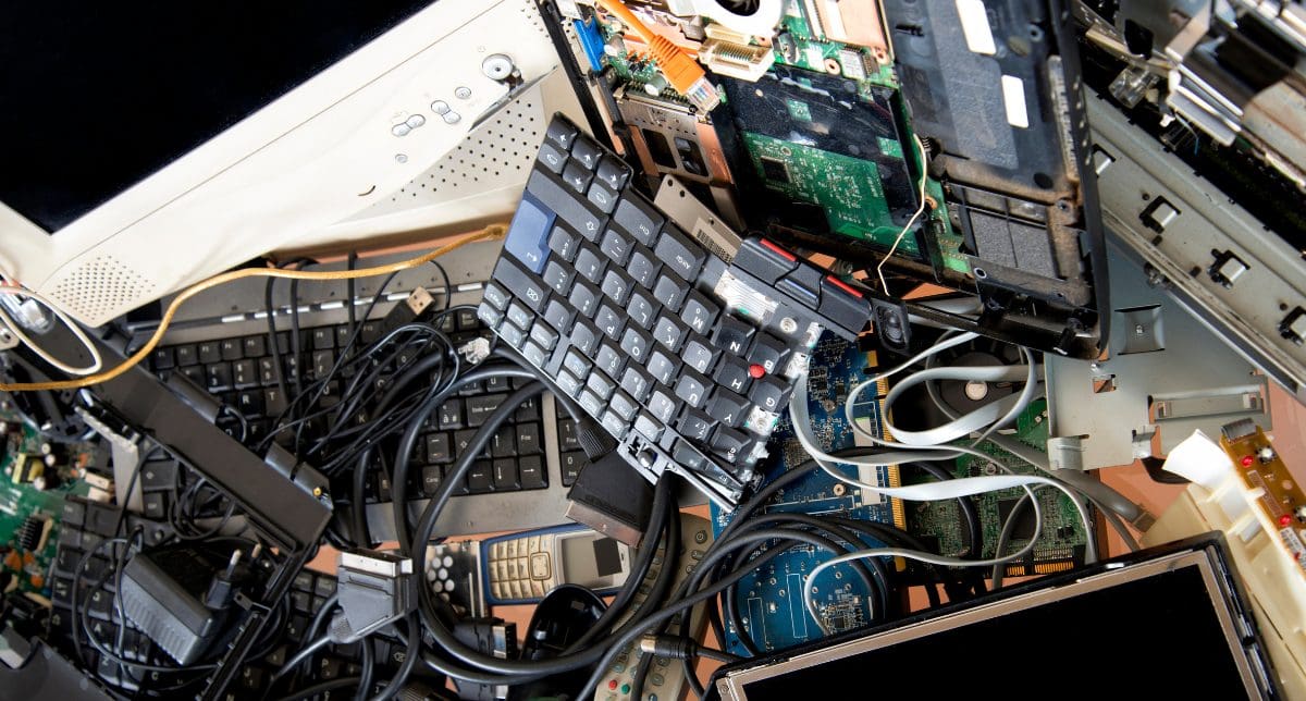 Comprehensive Matrix of USA Electronic Waste Regulations by State